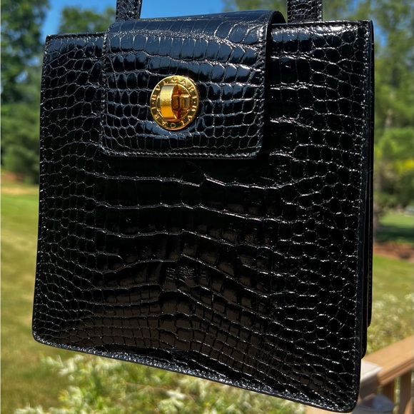 Rare “Bvlgari Bvlgari” Crocodile Shoulder Bag - Picture 3 of 10